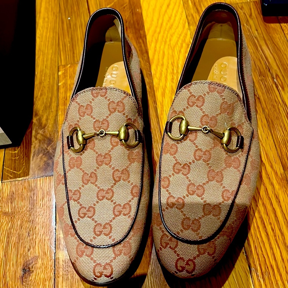 Gucci loafers, mens 6.5 womens 8.5